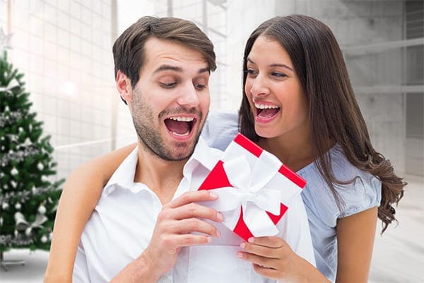 First-date conversation and calm herpes disclosure